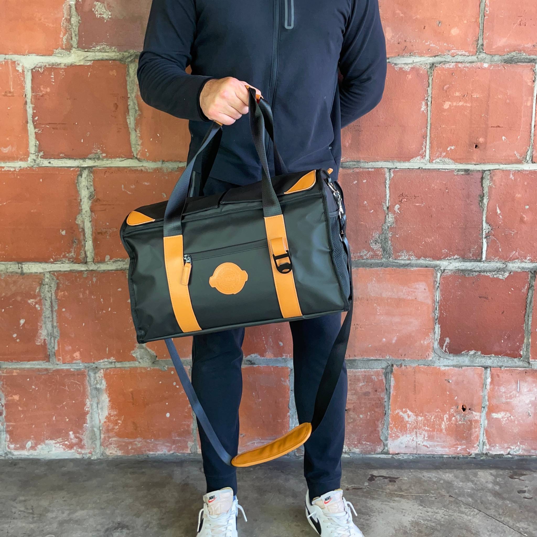 Carry-on-cruiser-golf-course-cooler-bag
