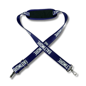 Hand-straps-of-Baltimore-Duffle-Cooler