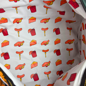 Inside-of-Green-Bay-duffle-cooler
