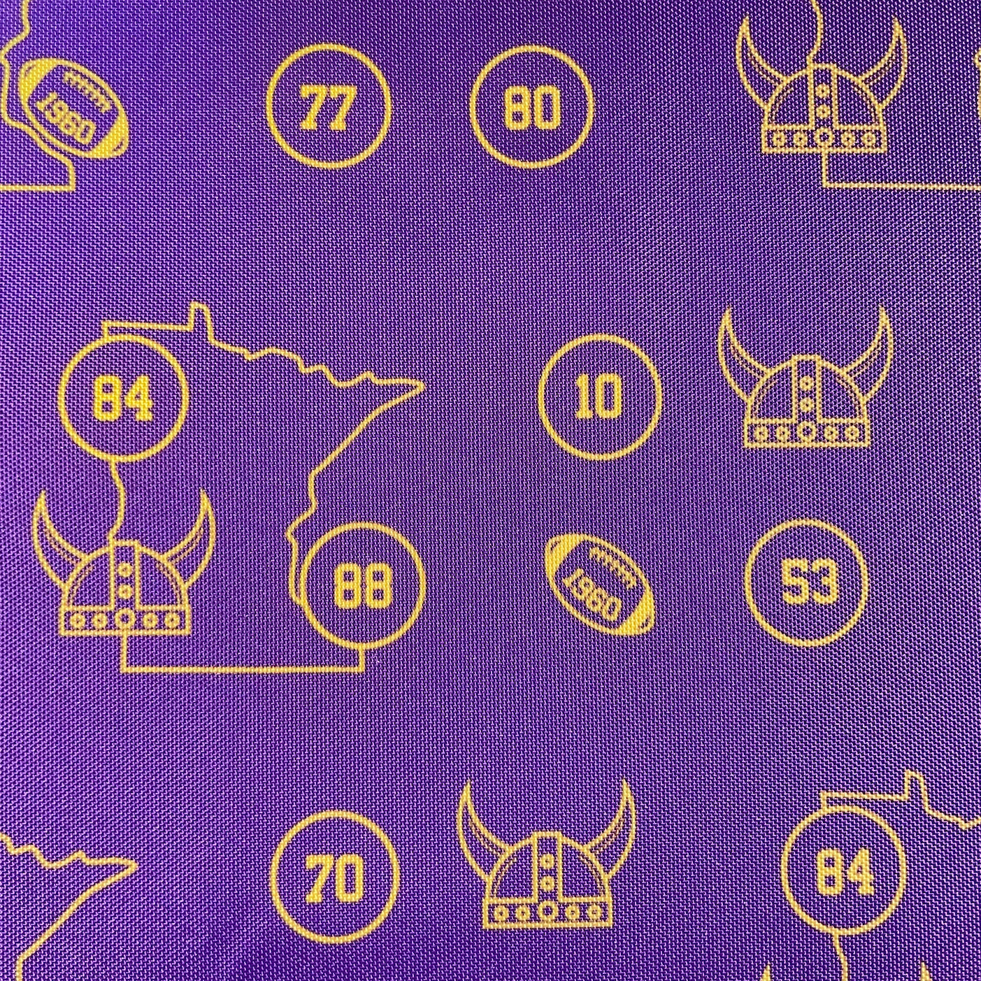 Functional-design-of-Minnesota-Cooler-duffle-bag