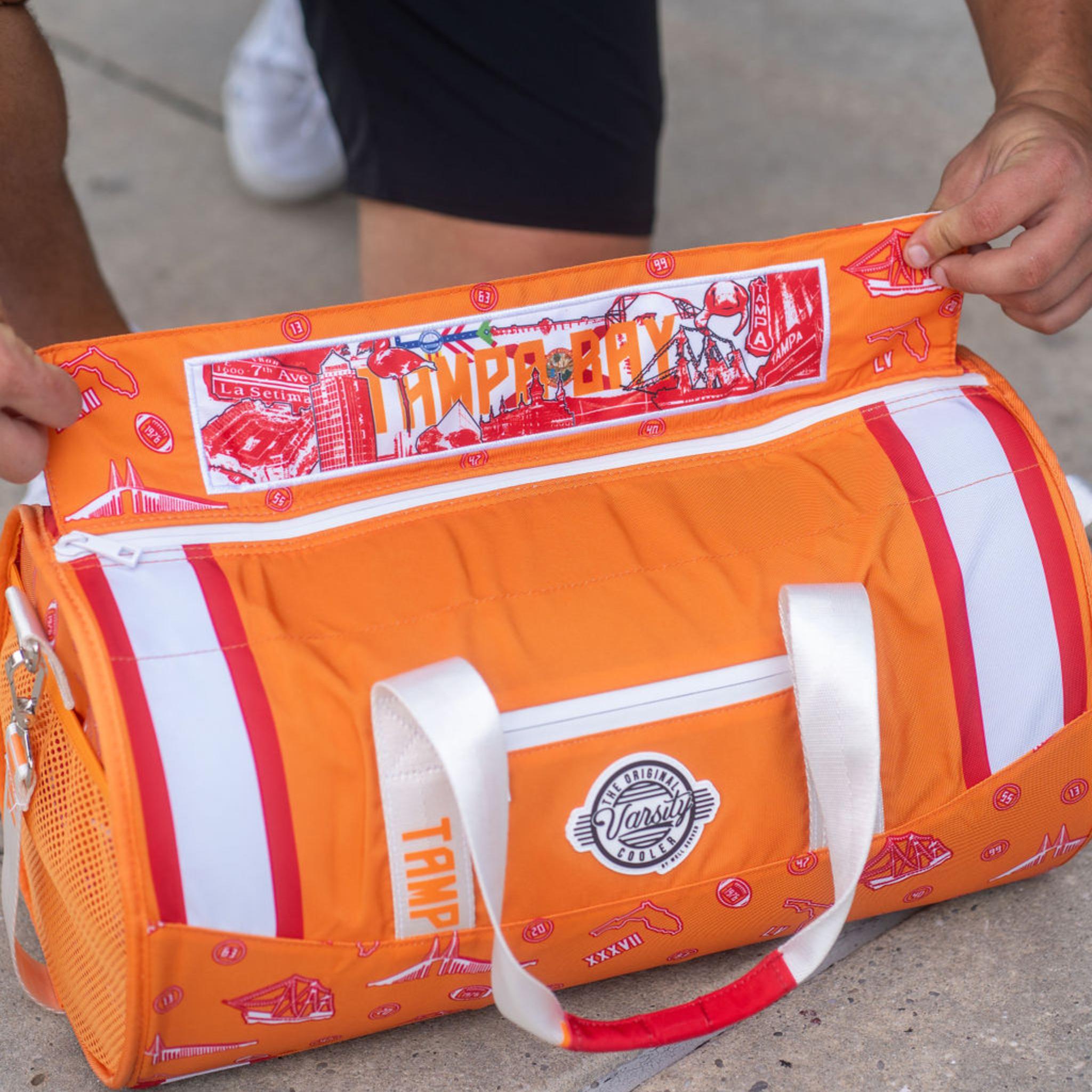 The-magnetic-flap-for-quick-access