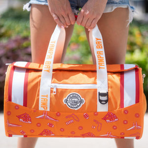 Girl-holding-a-duffle-cooler-bag