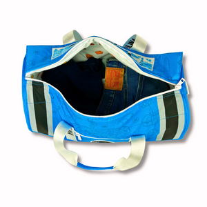Carolina-Duffle-Cooler-with-cloths