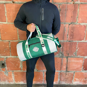 Man-holding-New-York-duffle-cooler
