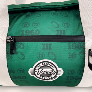 Waterproof-zipper-of-carry-on-duffel-bag